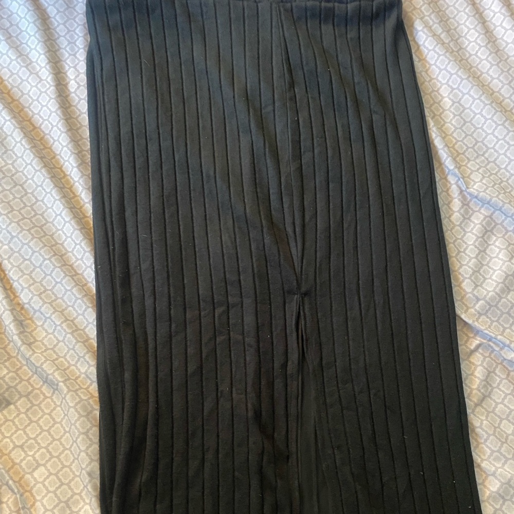 Black long skirt